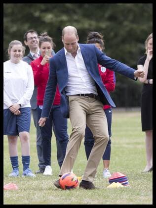 . 13 07 2017. London, United Kingdom. The Duke of Cambridge during a kick about with the England Women football team in the grounds of Kensington Palace in London after a reception to wish the team good luck in the forthcoming UEFA Women s Euro 2017 tournament in the Netherlands.  xStephenxLockx xi-Imagesx IIM-15554-0048