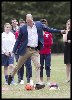 . 13 07 2017. London, United Kingdom. The Duke of Cambridge during a kick about with the England Women football team in the grounds of Kensington Palace in London after a reception to wish the team good luck in the forthcoming UEFA Women s Euro 2017 tournament in the Netherlands.  xStephenxLockx xi-Imagesx IIM-15554-0049