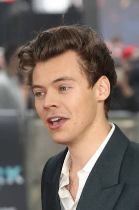 . 13 07 2017. London, United Kingdom. Harry Styles arriving at the world premiere of Dunkirk in London  xStephenxLockx xi-Imagesx IIM-15563-0006