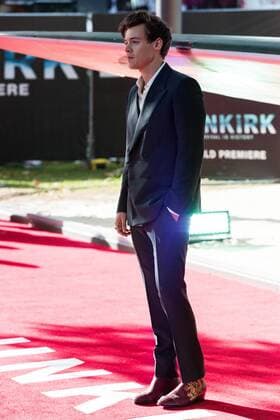 July 13, 2017 - London, London, UK - Harry Styles of pop group One Direction attends the Dunkirk World Film Premiere. London UK  - ZUMAt138 20170713_zap_t138_013 Copyright: xRayxTangx