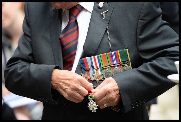 . 13 07 2017. London, United Kingdom. Prince Harry Dunkirk veterans. Dunkirk veterans attend a reception hosted by Prince Harry ahead of the Dunkirk World Premiere at Kensington Palace on July 13, 2017 in London, England.  xi-Imagesx xPoolx IIM-15567-0041