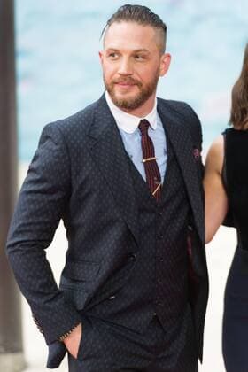 July 13, 2017 - London, London, UK - Tom Hardy attends the Dunkirk World Film Premiere. London UK  - ZUMAt138 20170713_zap_t138_035 Copyright: xRayxTangx