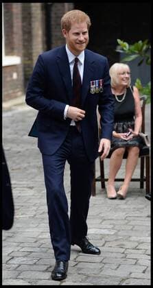 . 13 07 2017. London, United Kingdom. Prince Harry Dunkirk veterans. Prince Harry speaks to Dunkirk veterans at a reception hosted by Prince Harry ahead of the Dunkirk World Premiere at Kensington Palace on July 13, 2017 in London, England.  xi-Imagesx xPoolx IIM-15567-0035