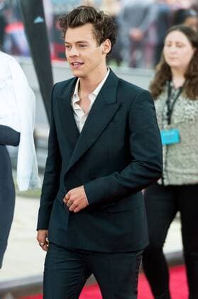 July 13, 2017 - London, London, UK - Harry Styles of One Direction attends the Dunkirk World Film Premiere. London UK  - ZUMAt138 20170713_zap_t138_031 Copyright: xRayxTangx