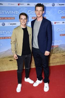 Marvin Linke und Jannis Niewöhner bei der Premiere des Kinofilms Ostwind - Aufbruch nach Ora im Mathäser Filmpalast. München, 16.07.2017 Foto:xP.xSchönbergerx xFuturexImage