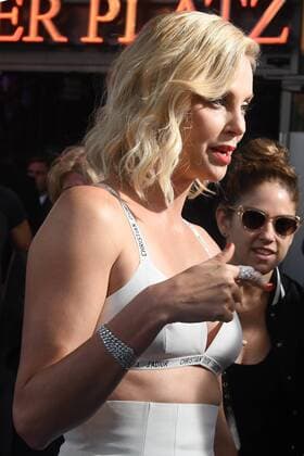 Charlize Theron Ankunft zur Weltpremiere ATOMIC BLONDE im Theater am Potsdamer Platz in Berlin am 17.07.2017