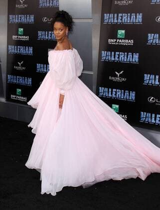 July 17, 2017 - Los Angeles, CA, United States - 17 July 2017 - Los Angeles, California - Rihanna. Valerian and the City of a Thousand Planets World Premiere held at TCL Chinese Theatre in Hollywood. Photo Credit: AdMedia Los Angeles United States - ZUMAa123 20170717_zaa_a123_029 Copyright: xAdmediax
