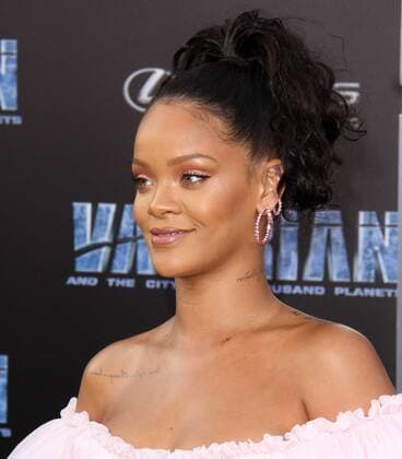 July 17, 2017 - Los Angeles, CA, United States - 17 July 2017 - Los Angeles, California - Rihanna. Valerian and the City of a Thousand Planets World Premiere held at TCL Chinese Theatre in Hollywood. Photo Credit: AdMedia Los Angeles United States - ZUMAa123 20170717_zaa_a123_049 Copyright: xAdmediax