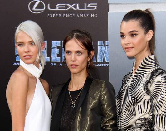 July 17, 2017 - Los Angeles, CA, United States - 17 July 2017 - Los Angeles, California - Sasha Luss, Aymeline Valade and Pauline Hoarau. Valerian and the City of a Thousand Planets World Premiere held at TCL Chinese Theatre in Hollywood. Photo Credit: AdMedia Los Angeles United States - ZUMAa123 20170717_zaa_a123_099 Copyright: xAdmediax