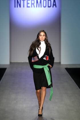 A model show pieces of Mexican designer Ricardo Seco, with messages in favor of migration, during the runway of the 67 edition of Intermoda in Guadalajara, Mexico, 18 July 2017. 67 edition of Intermoda in Mexico !ACHTUNG: NUR REDAKTIONELLE NUTZUNG!  Copyright: xUlisesxRuizxBasurtox MEX215 20170719-636360354640074423