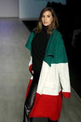A model show pieces of Mexican designer Ricardo Seco, with messages in favor of migration, during the runway of the 67 edition of Intermoda in Guadalajara, Mexico, 18 July 2017. 67 edition of Intermoda in Mexico !ACHTUNG: NUR REDAKTIONELLE NUTZUNG!  Copyright: xUlisesxRuizxBasurtox MEX215 20170719-636360354709651315