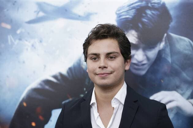 Jake T. Austin arrives on the red carpet at the DUNKIRK New York Premiere on July 18, 2017 in New York City.  NYP20170718110 JOHNxANGELILLO