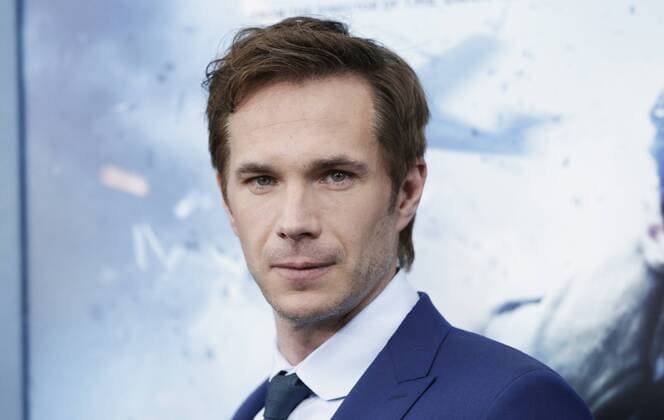 James Darcy arrives on the red carpet at the DUNKIRK New York Premiere on July 18, 2017 in New York City.  NYP20170718112 JOHNxANGELILLO