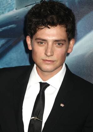 July 18, 2017 - New York, New York, U.S. - Actor ANEURIN BARNARD attends the New York premiere of Dunkirk held at the AMC Lincoln Square Theaters. New York U.S. - ZUMAk03_ 20170718_zaf_k03_109 Copyright: xNancyxKaszermanx