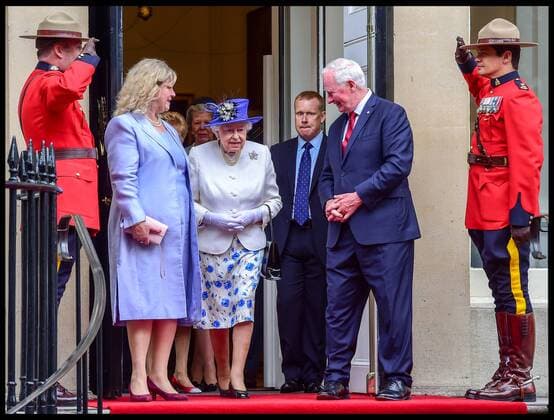 . 19 07 2017. London, United Kingdom. The Queen and Prince Philip Visit Canada House. Her Majesty Queen Elizabeth II and Prince Philip, the Duke of Edinburgh visit Canada House in Trafalgar Square to celebrate Canada s 150th anniversary of Confederation. Their Highnesses will view artefacts and displays celebrating Canada 150, including items from the Royal Archives and from the National Maritime Museum s exhibition Death in the Ice, which explores Sir John Franklin s final Arctic expedition.  xPetexMaclainex xi-Imagesx IIM-15605-0019