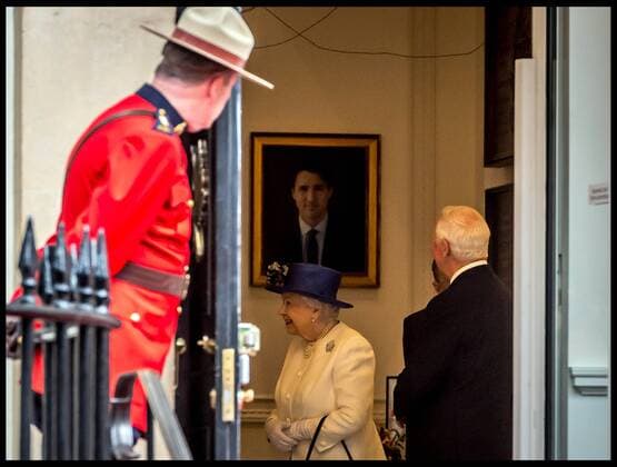 . 19 07 2017. London, United Kingdom. The Queen and Prince Philip Visit Canada House. Her Majesty Queen Elizabeth II and Prince Philip, the Duke of Edinburgh visit Canada House in Trafalgar Square to celebrate Canada s 150th anniversary of Confederation. Their Highnesses will view artefacts and displays celebrating Canada 150, including items from the Royal Archives and from the National Maritime Museum s exhibition Death in the Ice, which explores Sir John Franklin s final Arctic expedition.  xPetexMaclainex xi-Imagesx IIM-15605-0022