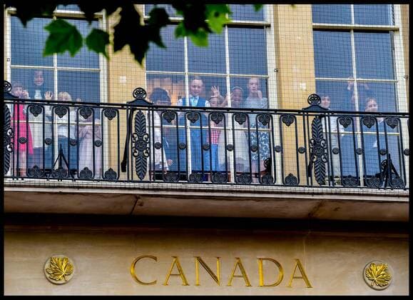 . 19 07 2017. London, United Kingdom. The Queen and Prince Philip Visit Canada House. Her Majesty Queen Elizabeth II and Prince Philip, the Duke of Edinburgh visit Canada House in Trafalgar Square to celebrate Canada s 150th anniversary of Confederation. Their Highnesses will view artefacts and displays celebrating Canada 150, including items from the Royal Archives and from the National Maritime Museum s exhibition Death in the Ice, which explores Sir John Franklin s final Arctic expedition.  xPetexMaclainex xi-Imagesx IIM-15605-0025