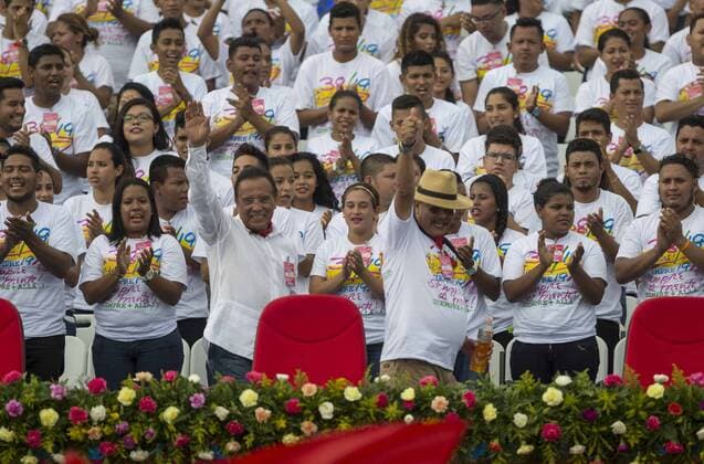 The mexican journalist Edgard Hernández (L) and Pedro Talavera (R) participate in the celebration of the 38th anniversary of the Sandinista popular revolution in Managua, Nicaragua, on 19 July 2017. The Sandinistas celebrated the 38th anniversary of the revolution that overthrew the Somoza dictatorship in Nicaragua, on an anniversary marked by the support of President Daniel Ortega, to the Venezuelan counterpart Nicolas Maduro, and a call for respect to United States. Ortega asks to USA respects, and supports Maduro in Sandinista anniversary !ACHTUNG: NUR REDAKTIONELLE NUTZUNG!  Copyright: xJorgexTorresx NI301 20170720-636361239555856474