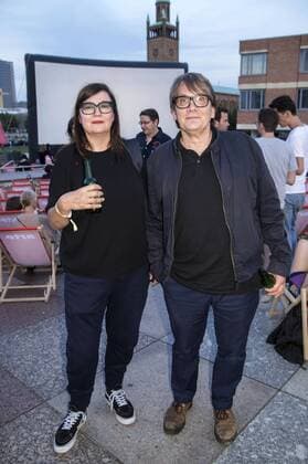 Sven Regener mit Ehefrau Charlotte Goltermann bei der Open Air Premiere des Kinofilms Magical Mystery im Open Air Kino Kulturforum. Berlin, 19.07.2017 Foto:xK.xWernerx xFuturexImage