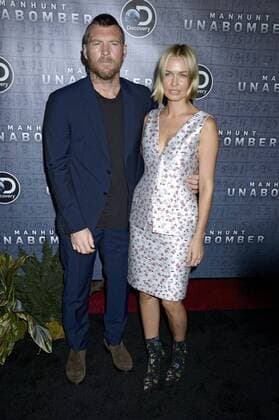 Sam Worthington mit Gattin Lara Bingle bei der Premiere der Discovery Channel TV-Serie Manhunt: Unabomber im Appel Room des Time Warner Centers. New York, 19.07.2017 Foto:xD.xVanxTinex xFuturexImage