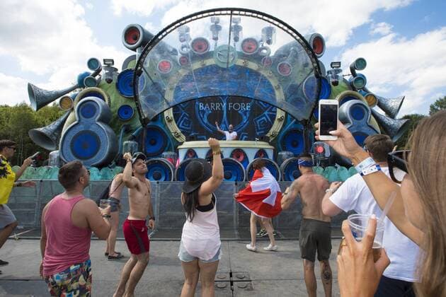 Illustration picture shows the first day of the Tomorrowland music festival, Friday 21 July 2017. The 13th edition of Tomorrowland electronic music festival takes place at the De Schorre terrain in Boom from 20 to 23 July 2017 and from 27 to 30 July 2017.  KOENxBLANCKAERT 05135527