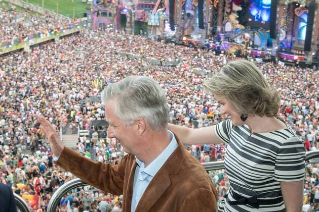 King Philippe - Filip of Belgium and Queen Mathilde of Belgium pictured during a visit at the Tomorrowland music festival, Friday 21 July 2017. The 13th edition of Tomorrowland electronic music festival takes place at the De Schorre terrain in Boom from 20 to 23 July 2017 and from 27 to 30 July 2017.  POOLxDANNYxGYS 05136140