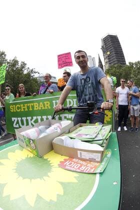CSD in Berlin GER, Berlin,20170722, Cem Ötzdemir, deutscher Politiker, bündnis90 Die GrünenDemo, CDS, Christopher Street Day