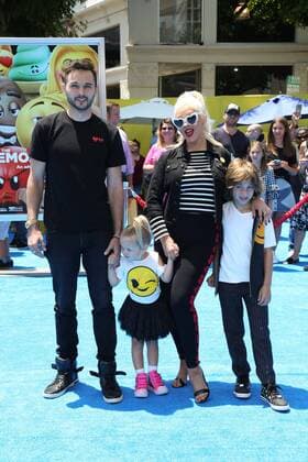 July 23, 2017 - 23 July 2017 - Los Angeles, California - Matthew Rutler, Max Liron Bratman, Summer Rain Rutler, Christina Aguilera. Premiere Of Columbia Pictures And Sony Pictures Animation s The Emoji Movie held at Regency Village Theatre - Westwood, CA. Photo Credit: PMA AdMedia - ZUMAa123 20170723_zaa_a123_450 Copyright: xPma Admediax