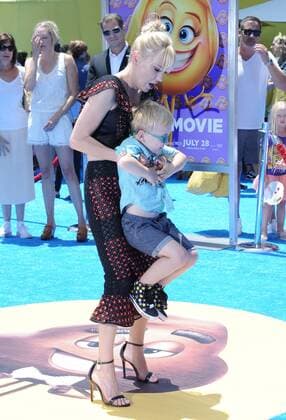 July 23, 2017 - Hollywood, California, U.S. - Anna Faris attends The Los Angeles Premiere of The Emoji Movie held at the Regency Village Theater in Westwood, California on July 23, 2017. 2017 Hollywood U.S. - ZUMAl86_ 20170723_zaf_l86_091 Copyright: xDavexLongendykex