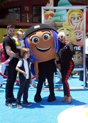 July 23, 2017 - Westwood, U.S. - 23 July 2017 - Westwood, California - Christina Aguilera, Matt Rutler, Summer Rain Rutler, Max Liron Bratman. The Emoji Movie World Premiere held at Regency Village Theatre. Photo Credit: AdMedia Westwood U.S. - ZUMAa123 20170723_zaa_a123_611 Copyright: xF.xSadoux