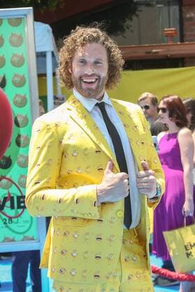 T.J. Miller bei der The Emoji Movie Film Premiere am 23.07.2017 in Westwood, Los Angeles The Emoji Movie Film Premiere in Westwood, Los Angeles, 2017 