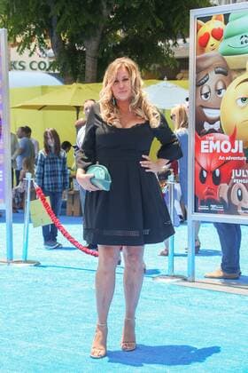 Jennifer Coolidge bei der The Emoji Movie Film Premiere am 23.07.2017 in Westwood, Los Angeles The Emoji Movie Film Premiere in Westwood, Los Angeles, 2017 