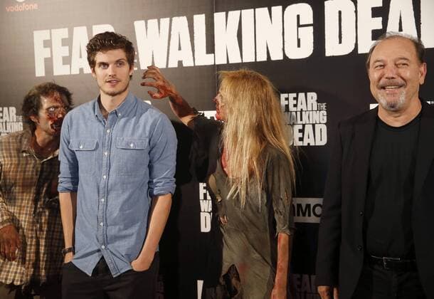 British actor Daniel Sharman (L) and Panamanian actor Ruben Blades pose during the premiere of the second part of Fear The Walking Dead s third season in Madrid, Spain, 24 July 2017. PREMIER OF FEAR THE WALKING DEAD THIRD SEASON S SECOND PART IN MADRID !ACHTUNG: NUR REDAKTIONELLE NUTZUNG!  Copyright: xKikoxHuescax MAD003 20170724-636365257911994289
