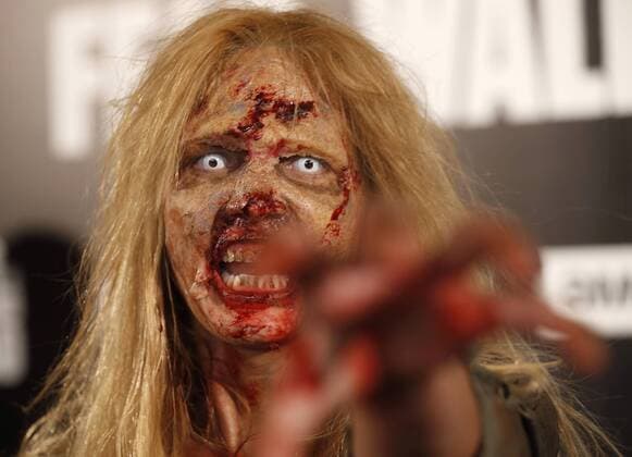 An actress disguised as a zombie poses during the premiere of the second part of Fear The Walking Dead s third season in Madrid, Spain, 24 July 2017. PREMIER OF FEAR THE WALKING DEAD THIRD SEASON S SECOND PART IN MADRID !ACHTUNG: NUR REDAKTIONELLE NUTZUNG!  Copyright: xKikoxHuescax MAD005 20170724-636365258599773479
