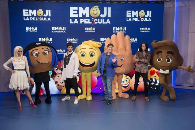 Macarena Gomez, Quim Gutierrez, Carlos Latre and Mario Vaquerizo attends to photocall of presentation of EMOJI the film in Madrid, July 25, 2017. Spain.  (20170725034)