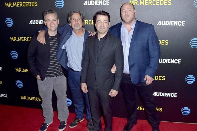 Scott Lawrence, Peter Farrelly, Ron Livingston und Will Sasso beim Screening der AT&T Audience Network TV-Serie Mr. Mercedes im Beverly Hilton Hotel. Beverly Hills, 25.07.2015 Foto:xD.xStarbuckx xFuturexImage