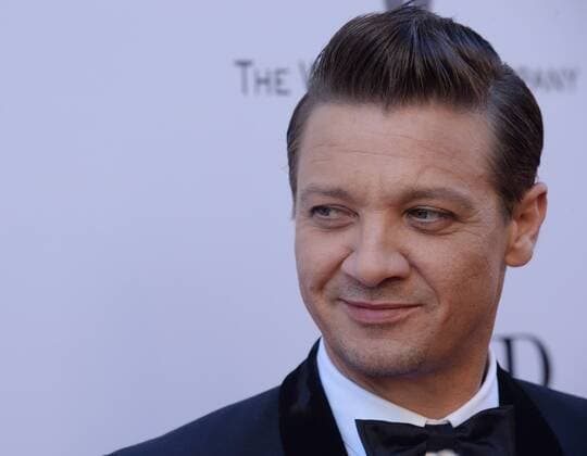 Cast member Jeremy Renner attends the premiere of the motion picture crime thriller Wind River at The Theatre at Ace Hotel in downtown Los Angeles on July 26, 2017. Storyline: An FBI agent teams with a town s veteran game tracker to investigate a murder that occurred on a Native American reservation.  LAP2017072626 JIMxRUYMEN