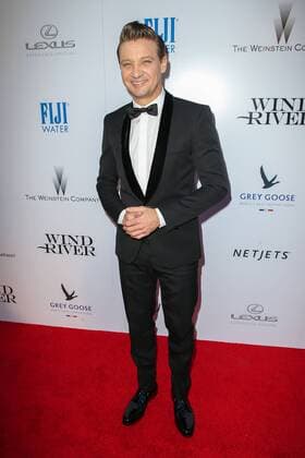 Jeremy Renner bei der Wind River Film Premiere am 26.07.2017 in Los Angeles Wind River Filmpremiere in Los Angeles, 2017 