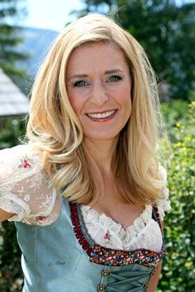 ORF Wenn die Musi spielt . Sängerin Stefanie Hertel am Rande des Künstlertreffs zum Musik Open Air Wenn die Musi spielt am 28.07.2017 auf dem Festgelände in Bad Kleinkirchheim.