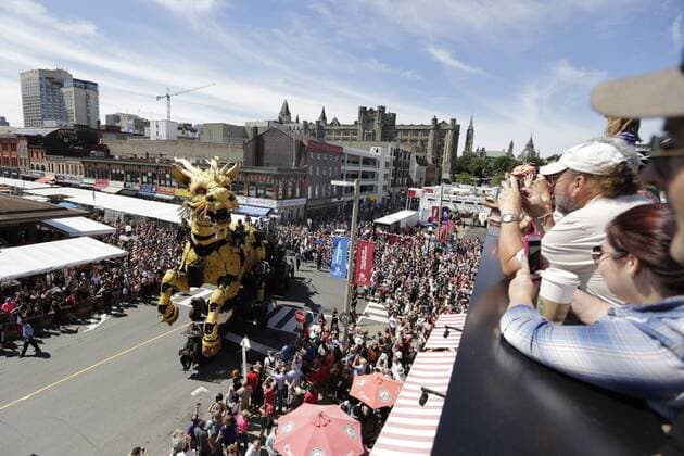 (170729) -- OTTAWA, July 29, 2017 -- Long Ma, a giant mechanical mythical horse brought by the company La Machine, takes part in the celebration of Canada s 150th birthday year, in Ottawa, Canada on July 28, 2017. The company La Machine brought their two giant creatures, the horse-dragon named Long Ma and the spider named Kumo, to roam the streets of Ottawa to be a part of the celebration for Canada s 150th birthday year. ) (zw) CANADA-OTTAWA-150TH BIRTHDAY-CELEBRATION DavidxKawai 