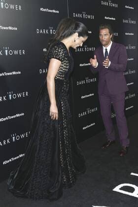 Camila Alves mit Gatte Matthew McConaughey beim Special Screening des Kinofilms The Dark Tower Der Dunkle Turm im Museum of Modern Art. New York, 31.07.2017 Foto:xT.xKingx xFuturexImage
