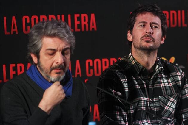 Argentinian actor Ricardo Darin (L) and filmmaker Santiago Mitre pose during the presentation of the film La Cordillera by Santiago Mitre in Buenos Aires, Argentina, 01 August 2017. SANTIAGO MITRE PRESENTS LA CORDILLERA IN BUENOS AIRES !ACHTUNG: NUR REDAKTIONELLE NUTZUNG!  Copyright: xAlbertoxOrtizx BAS032 20170801-636372249905864453