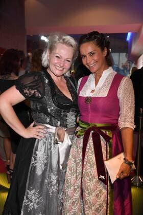 Gitta Saxx mit Begleitung Premiere Grießnockerlaffäre Mathäser Filmpalast Kino, Fernsehen München 01. August 2017