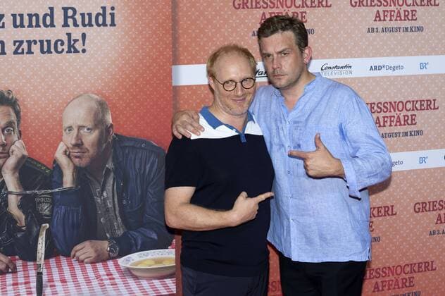 Simon Schwarz und Sebastian Bezzel bei der Premiere des Kinofilms Griessnockerlaffäre im Mathäser Filmpalast. München, 01.08.2017 Foto:xN.xKolinzx xFuturexImage