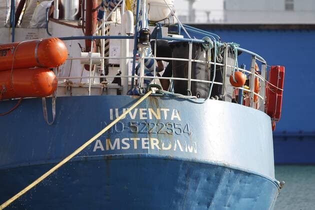 Flüchtlingsschiff Iuventa in Italien beschlagnahmt Foto IPP Giovanni Pappalardo Trapani 04.08.2017 Nella foto Nave IUVENTA - Peschereccio ONG sequestrato alla ONG tedesca Jugend Rettet e trasportato a Trapani dalla guardia costiera italiana Italy Photo Press - World Copyright  0