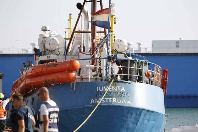 Flüchtlingsschiff Iuventa in Italien beschlagnahmt Foto IPP Giovanni Pappalardo Trapani 04.08.2017 Nella foto Nave IUVENTA - Peschereccio ONG sequestrato alla ONG tedesca Jugend Rettet e trasportato a Trapani dalla guardia costiera italiana Italy Photo Press - World Copyright  0
