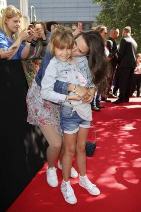 Katrin Wrobel mit Tochter Louisa bei der Premiere des Kinofilms Bigfoot Junior The Son of Bigfoot im Kino in der Kulturbrauerei. Berlin, 06.08.2017 Foto:xS.xGabschx xFuturexImage