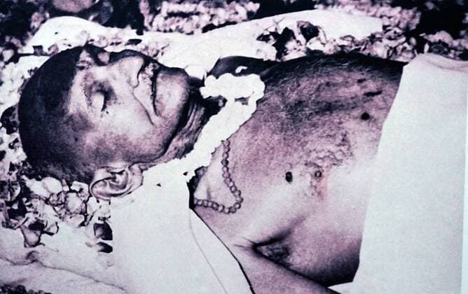 IMAGO ICONS: Mahatma Gandhi Mohandas Karamchand Gandhi 1869 – 1948) at his cremation following his assassination in 1948. Gandhi was the preeminent leader of the Indian independence movement in British-ruled India. At 5:17 pm on 30 January 1948, Gandhi was with his grandnieces in the garden of the former Birla House (now Gandhi Smriti), on his way to address a prayer meeting, when Nathuram Godse fired three bullets from a Beretta 9 mm pistol into his chest at point-blank range 917_05_WHA_100_0257