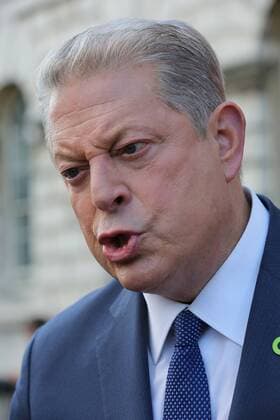 . 10 08 2017. London, United Kingdom. Former US Vice President Al Gore arriving at the An Inconvenient Sequel: Truth to Power premiere in London.  xDinendraxHariax xi-Imagesx IIM-15692-0001