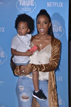 August 10, 2017 - Los Angeles, CA, U.S. - 10 August 2017 - Los Angeles, California - Titan Jewell Witherspoon, Kelly Rowland. Premiere of Netflix s True and The Rainbow held at Pacific Theaters at The Grove in Los Angeles. Photo Credit: AdMedia Los Angeles U.S. - ZUMAa123 20170810_zaa_a123_019 Copyright: xBirdiexThompsonx